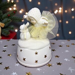VTG Dept 56 Snowbabies Music Box “A Little Holiday Magic - plays “Let it Snow"